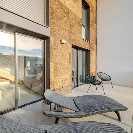 Skyview 360 - Rooftop - 3 Terrasses - Parking - Climatisation Apartment *